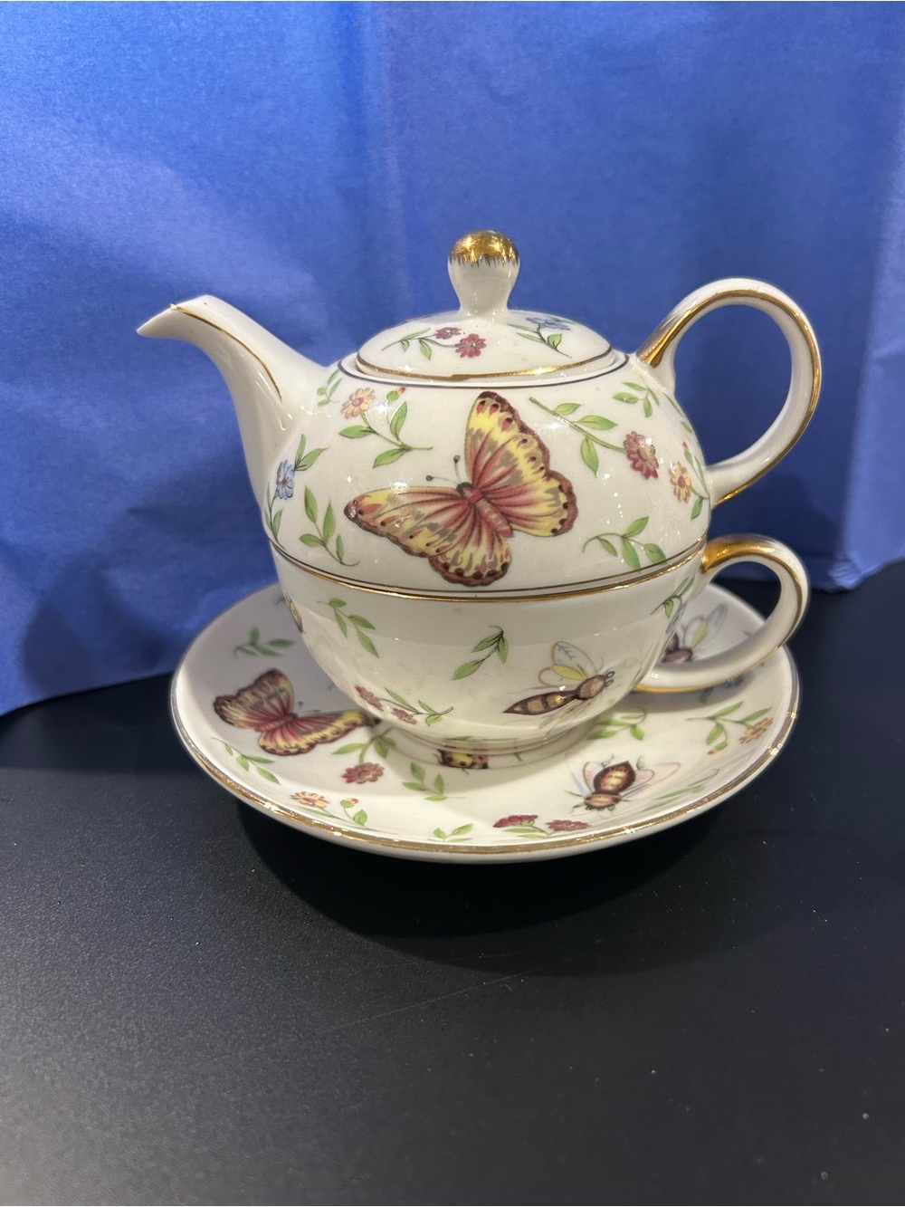 Butterfly Tea-for-One Cream Fine Porcelain Set with Gold Trim